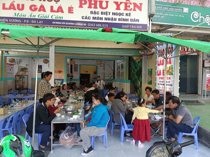 Lẩu gà lá é Tao Ngộ