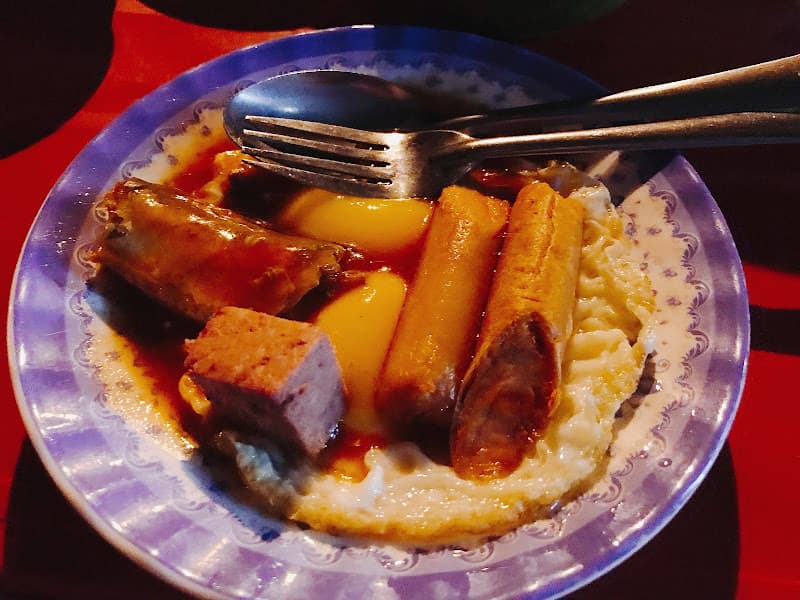 Hình ảnh Bánh mì - xôi gà Bùi Thị Xuân - 2