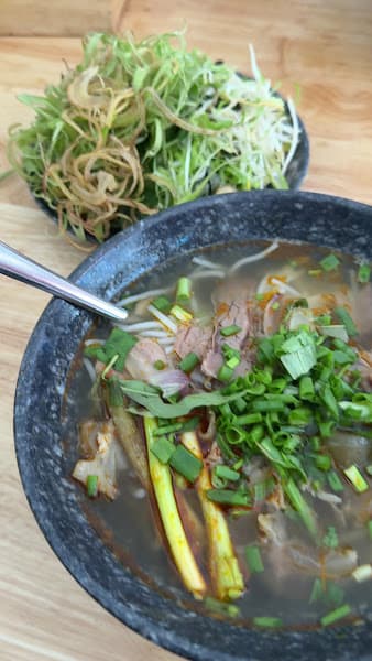 Hình ảnh Bún Bò Huế Hồng - 2