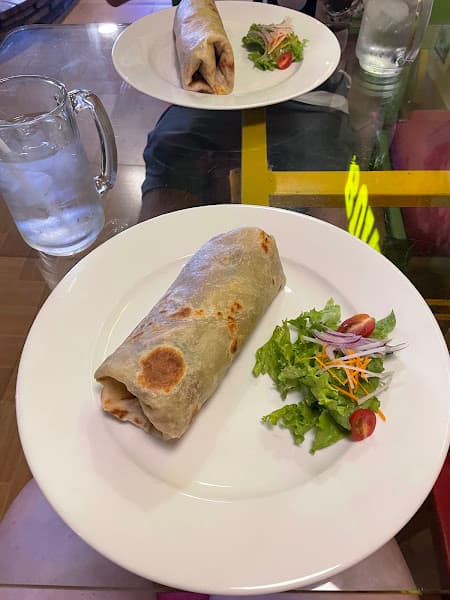 Hình ảnh Blue Parrot Mexican Grill - 2