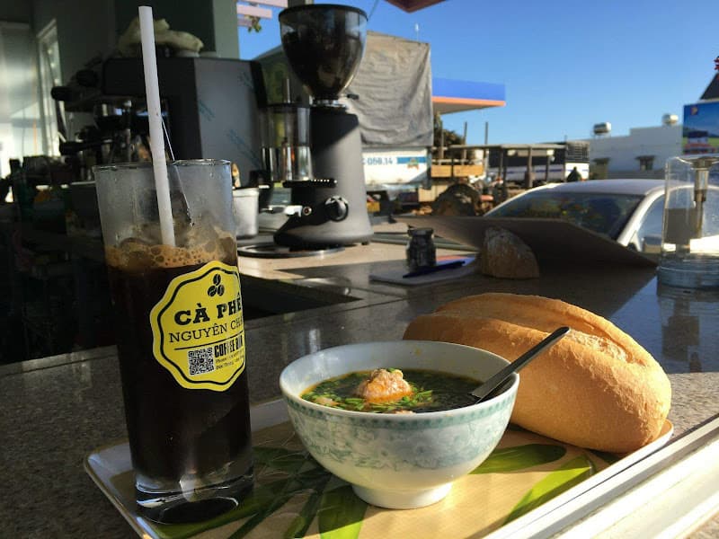 Coffee Bar - Cà phê pha máy cây xăng 22