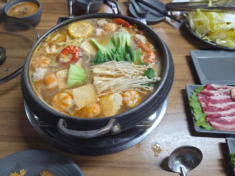 Hình ảnh Panda Buffet Lẩu Nướng Ninh Bình - 2