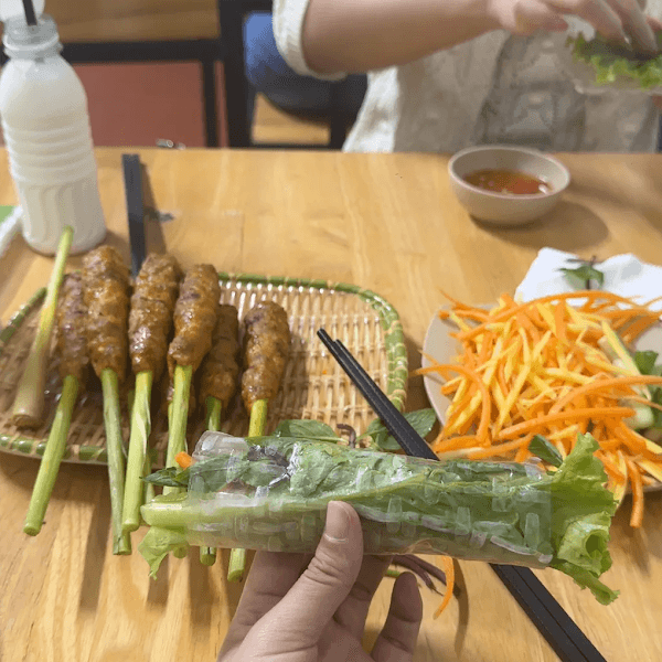 Bánh xèo nem lụi miền Trung