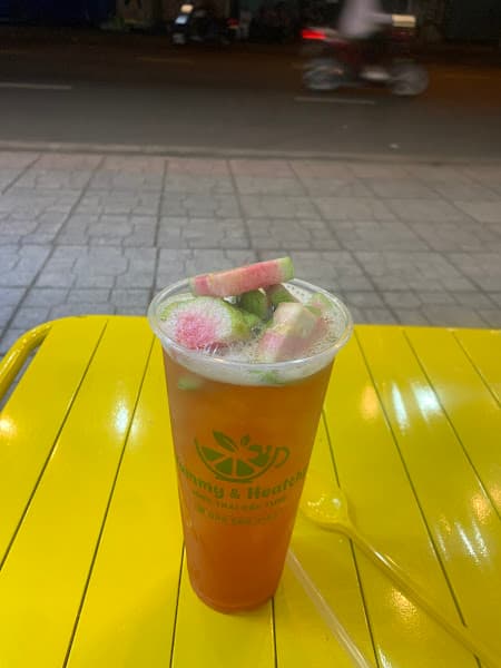 Hình ảnh Sinh tố Nước ép YUMMY & HEALTHY - 3