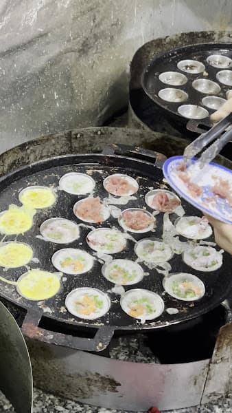 Hình ảnh Bánh căn mực tươi Cô Năm - 2