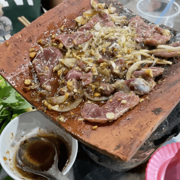 Ảnh bìa Bò nướng ngói Phong Phú