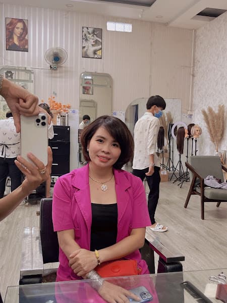 Hình ảnh Quỳnh Siêu Thị Tóc - Chuyên tạo mẫu tóc Nam&Nữ - 4