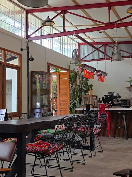 Hình ảnh ATA Coffee Roastery - 2