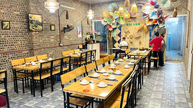 Nhà Hàng Hải Sản Long Trọc