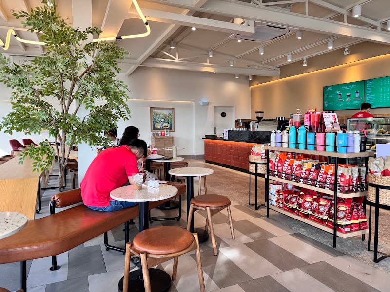 Hình ảnh HIGHLANDS COFFE BÙI VĂN HOÀ - 5