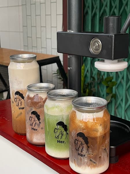 Ảnh bìa Her. Coffee
