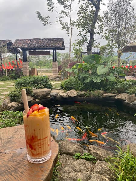 Làng Bên Sông