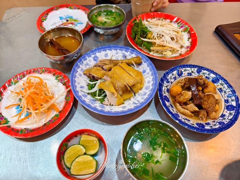 Hình ảnh Cơm gà bà Buội - 2