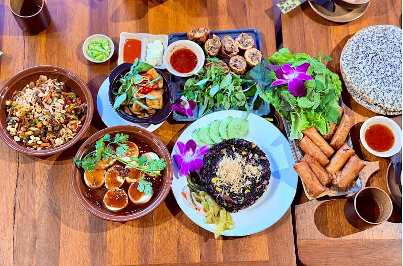 Hình ảnh Chay Hạnh Phúc Ako Dhong - 3