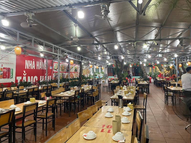 Nhà hàng Tằng Hậu