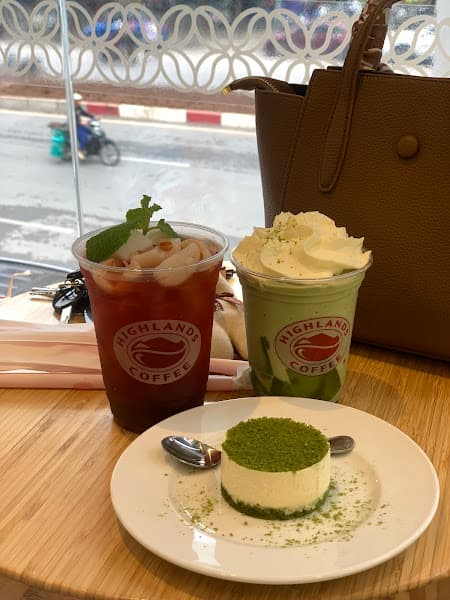 Hình ảnh Highlands Coffee 139 Hào Nam - 2