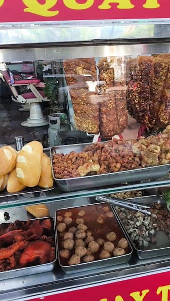 Hình ảnh Bánh mì heo quay Tân Tiến - 3