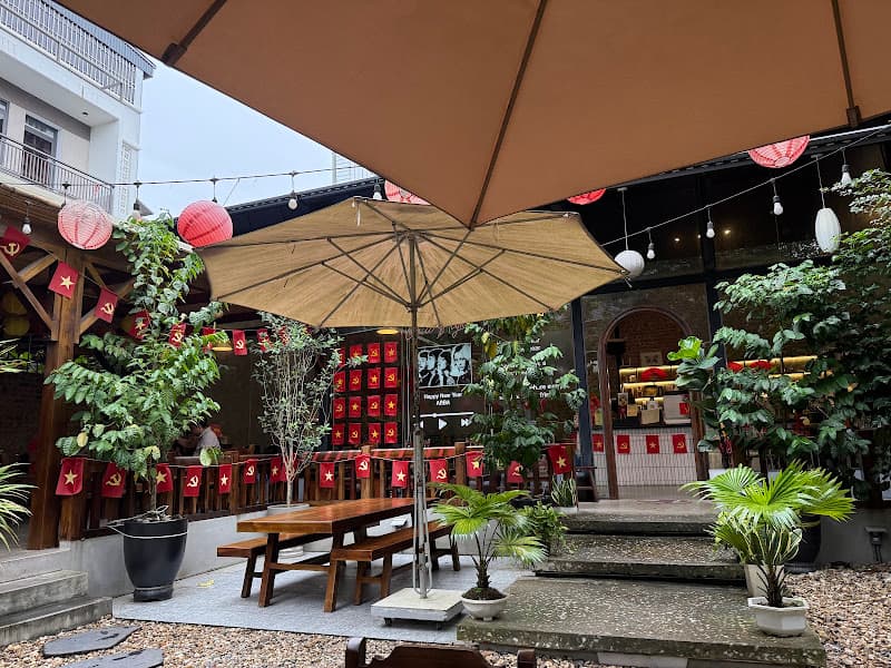 Ảnh bìa 11:11 Café