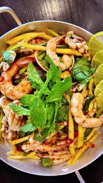 Hình ảnh Cơm Niêu Huế - Urban - 3