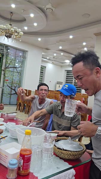 Hình ảnh Nhà Hàng Vạn Tín - 3