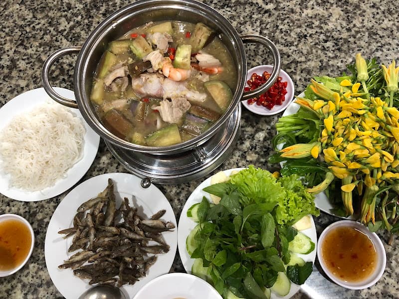 Nhà hàng Hoàng Anh