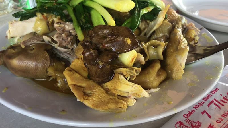 Hình ảnh Gà hấp hành Bảy Thép - 5