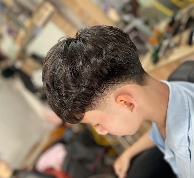 Hình ảnh Tiệm tóc nam 95&96 Cà Mau - 4