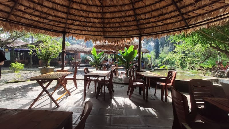 Quán Cafe Trà Sen