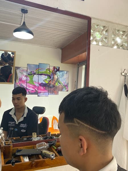 Hình ảnh Rôn cắt tóc nam - 4