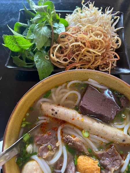 Bún bò huế Thọ Viên