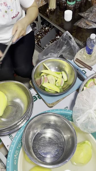 Hình ảnh Xoài Chấm Ruốc O Tám - 3