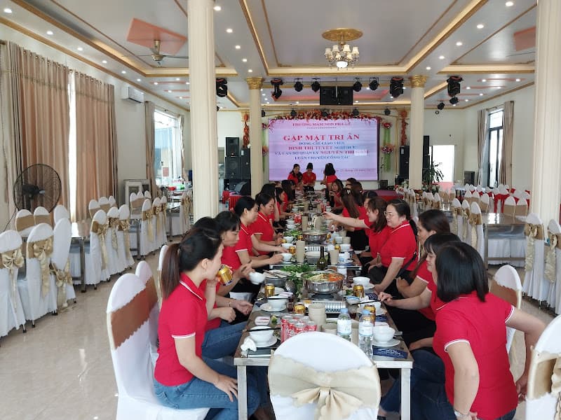 Ảnh bìa Nhà Hàng Đình Thi