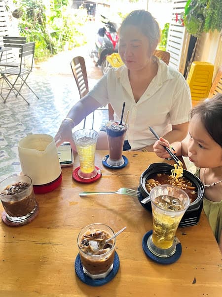Hình ảnh COFFEE Trà Sữa Suri Boy - 4