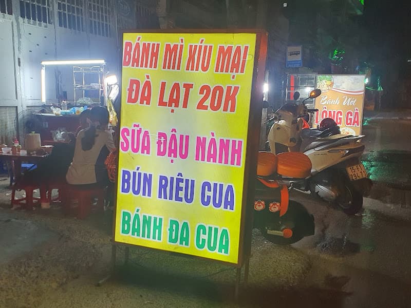 Hình ảnh Tiệm Bánh ướt Lòng Gà HOT - Bánh Mì xíu mại Đà Lạt - 6