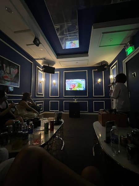 Cloud 9 Karaoke Station