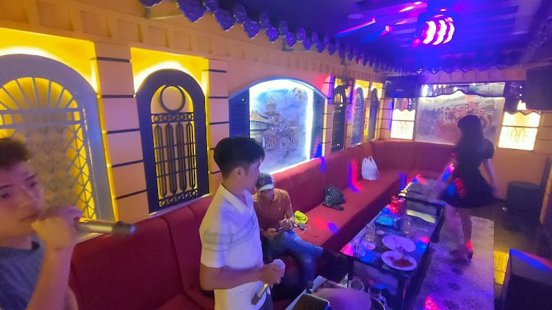 Hình ảnh Karaoke Họa Mi - 3