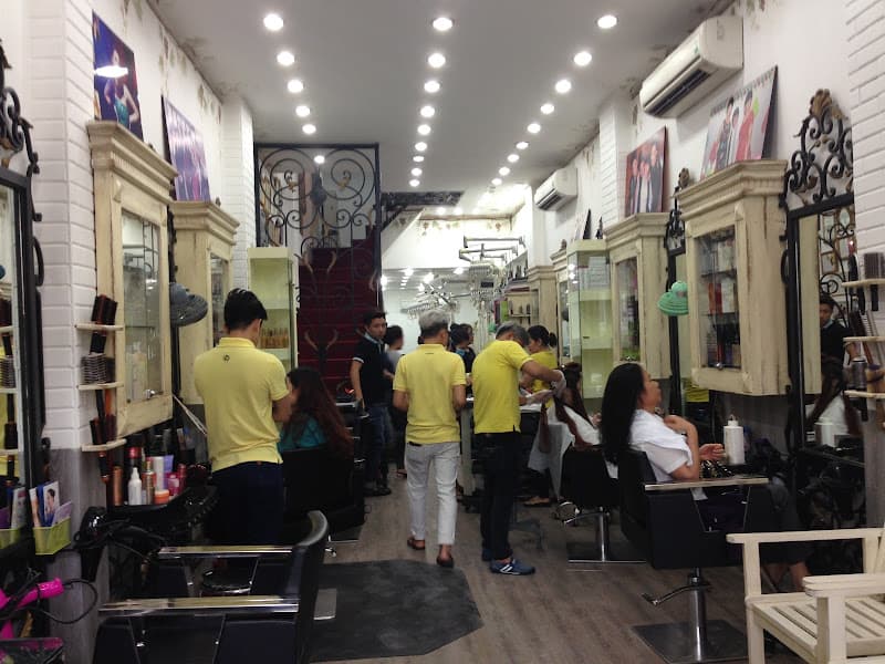 Ảnh bìa Khánh Vĩnh Hoàng Hair Salon