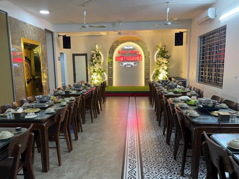 Nhà hàng Nhật Nguyễn