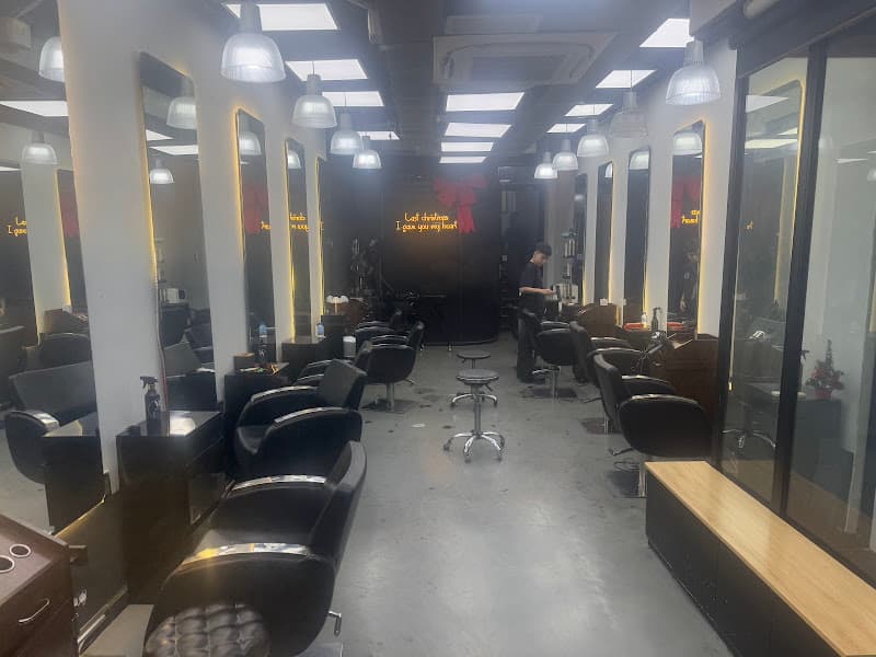 Hình ảnh Way Up Hair & Spa - 2