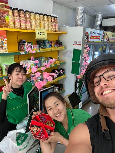 Hình ảnh bách hoá xanh hà lời - 5