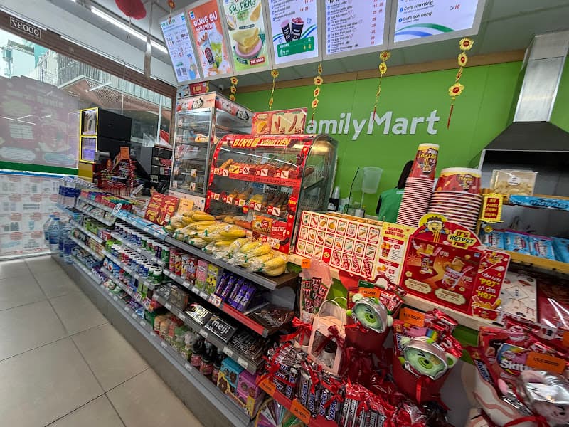 Hình ảnh FamilyMart - 5