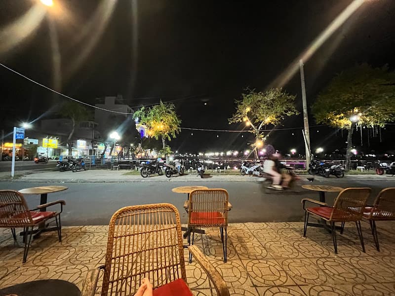 Hình ảnh Quán cà phê Bờ Hồ - 2