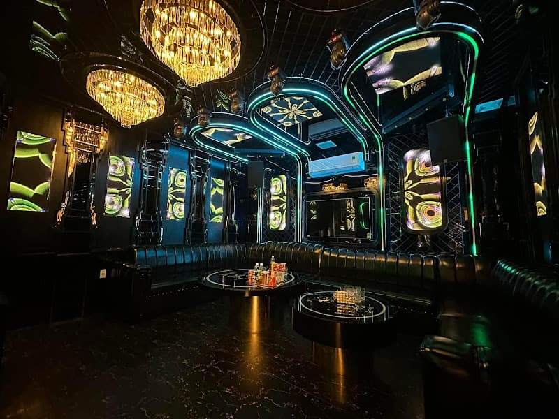 Hình ảnh Karaoke Lucky - 2