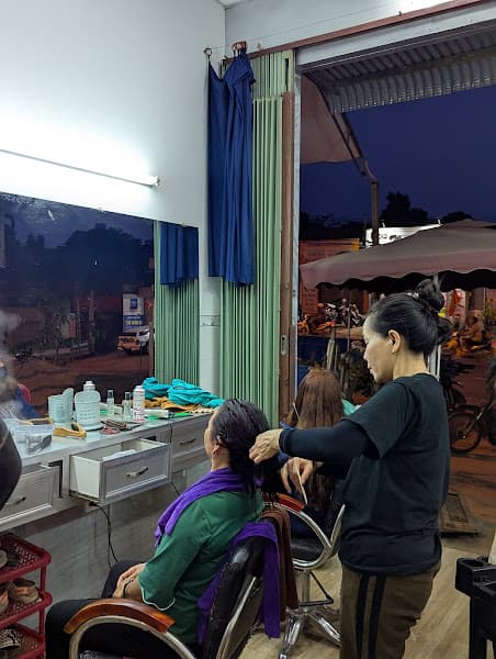 Hình ảnh Uốn Tóc Mỹ Hưng - 3