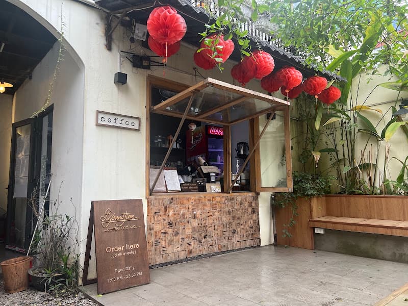 Ảnh bìa Life and Time Coffee