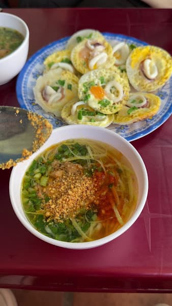 Hình ảnh Bánh căn Dốc Ga, bánh mì xíu mại Dốc Ga - 3