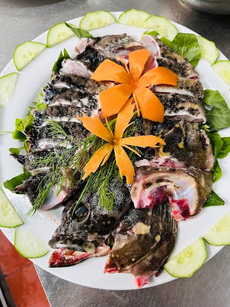 Hình ảnh Nhà Hàng Nhật Thịnh (Cơm -lẩu-Gà đồi-Cá sông) cơm đoàn xe du lịch - 4