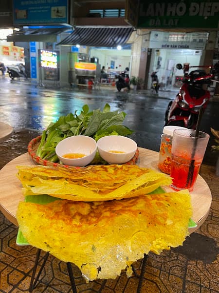 Ảnh bìa BÁNH XÈO CÔ HỒNG