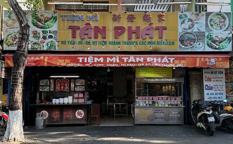 Tiệm Mì Tân Phát