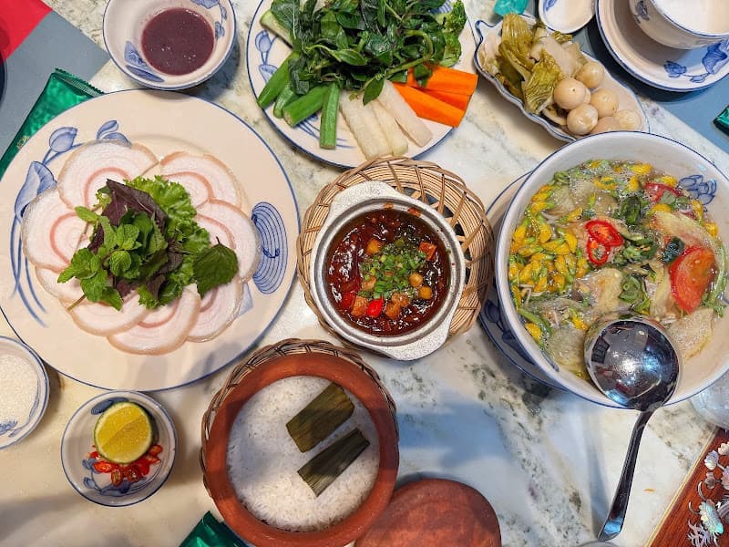 Hình ảnh Nhà Hàng Cơm Niêu TÂM NHIÊN - 2